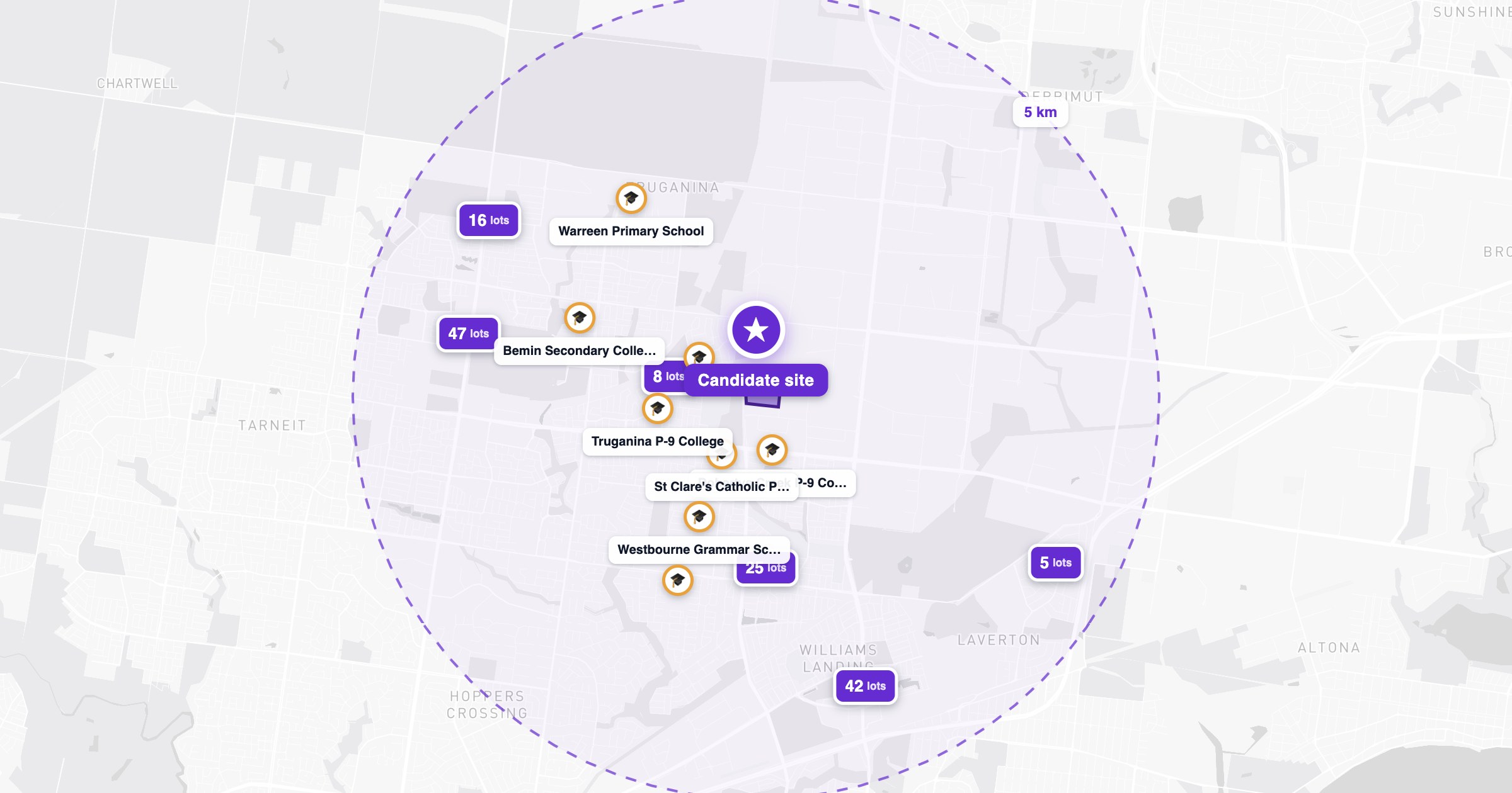 Competing subdivisions and schools around Truganina Englobo Residential Screening (demo), 5 km radius